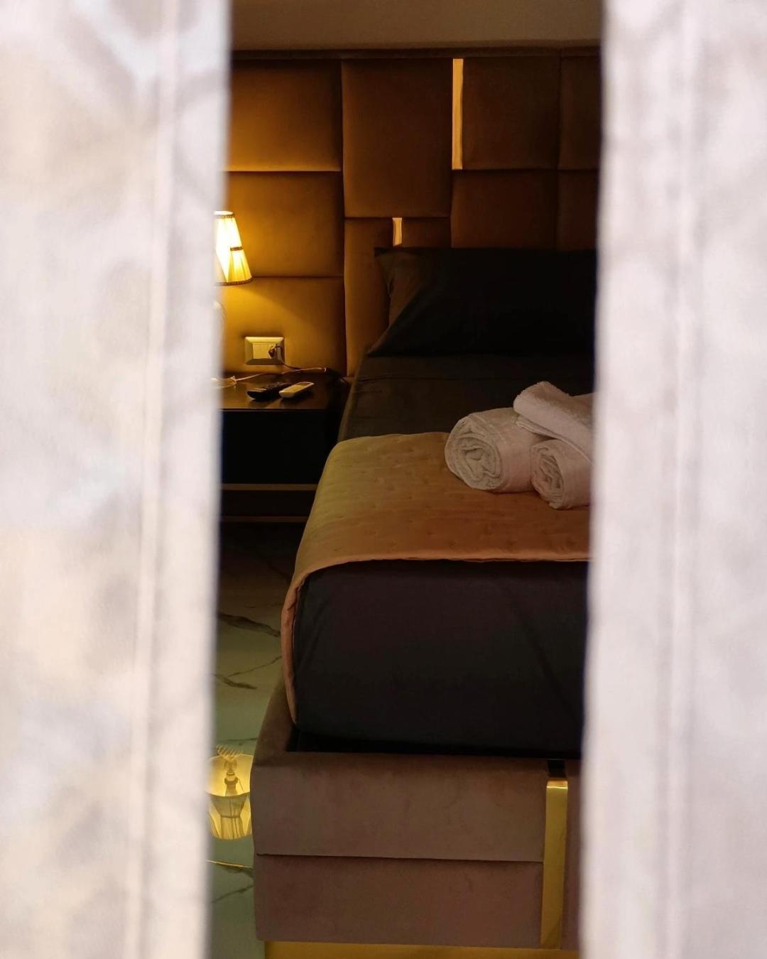 La Finestra Sul Borgo Hotel Napoli Eksteriør billede