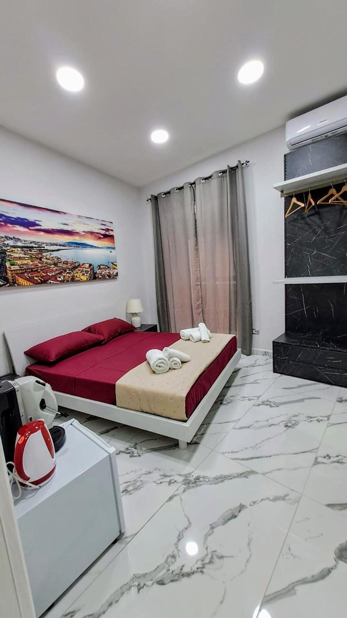 La Finestra Sul Borgo Hotel Napoli Eksteriør billede